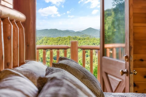 Summit Creek Lodge