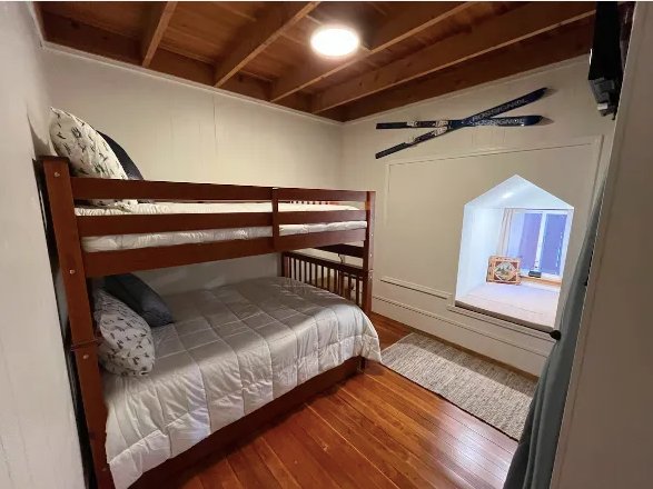 Bunk Room with 3 full size beds