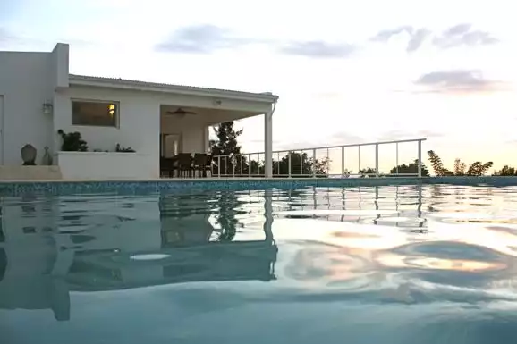 la-di-da-pelican-key/