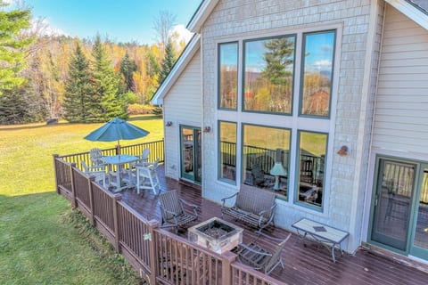 Cozy Cabin, Big Views | Maine Mountain Retreat