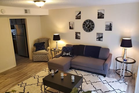 Modern cozy townhome close to everything image 1