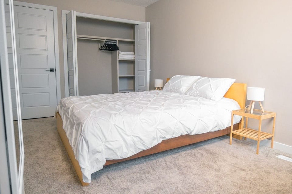 Cozy room with private bathroom minutes to WEM image 1