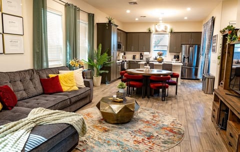 Private Pool Resort Home | Goodyear AZ | Vacation image 2