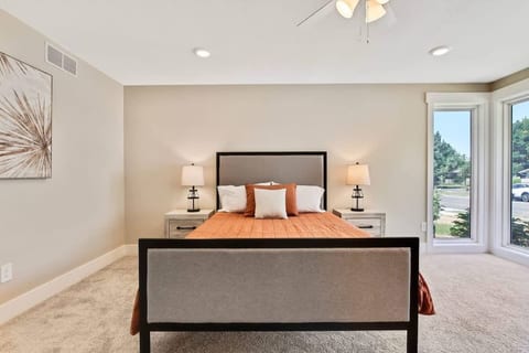 Stunning Golf Course Retreat 4BR Home