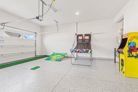 Generous 4BR Home w Hot Tub & Game room