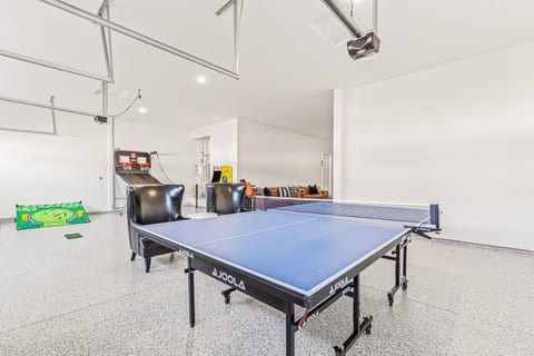 Generous 4BR Home w Hot Tub & Game room