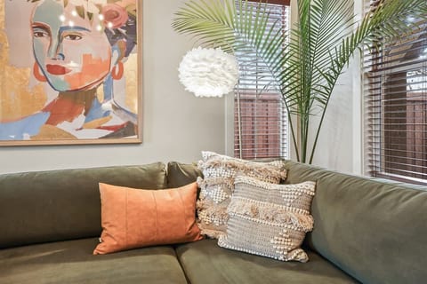 Large Modern 5 Bedroom Custom Home