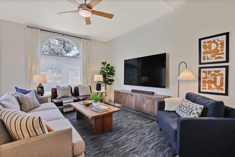 Stylish 3BR/2BA Home near Park