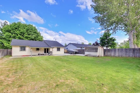 A La Mode 3 bedroom Home | Meridian, ID