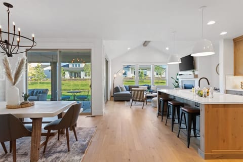 Cozy Modern Farmhouse | 3 bedrooms