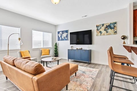 Fresh townhome in Nampa Idaho with 3 bedrooms
