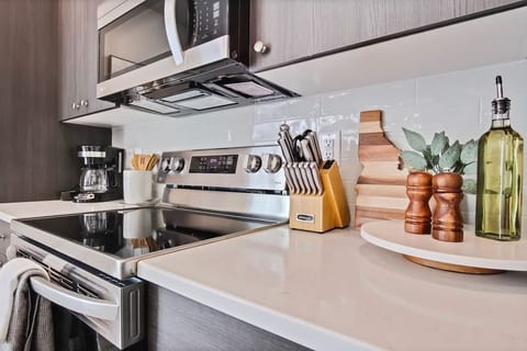 Stylish 2 bedroom townhome
