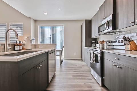 Sophisticated 3 bedroom townhome