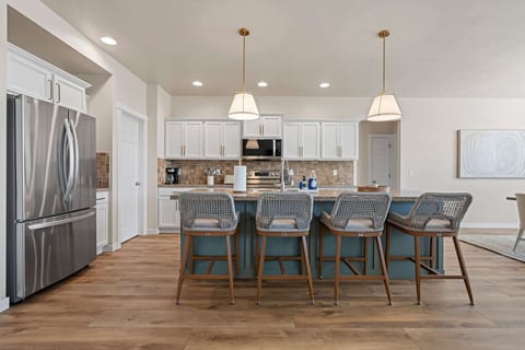 Spacious Nampa Retreat Near Pond • Sleeps 16