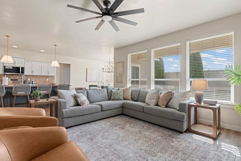 Spacious Nampa Retreat Near Pond • Sleeps 16