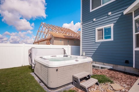 Private Rexburg 5 Bedroom Home with Bonus Loft The