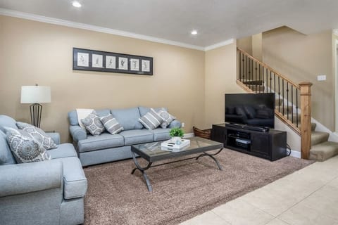 A La Mode Stunning 4 bedroom Orem Home