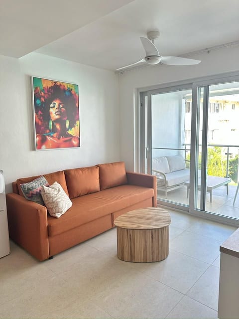 Cabarete Apt: Pool, Steps to Beach C5