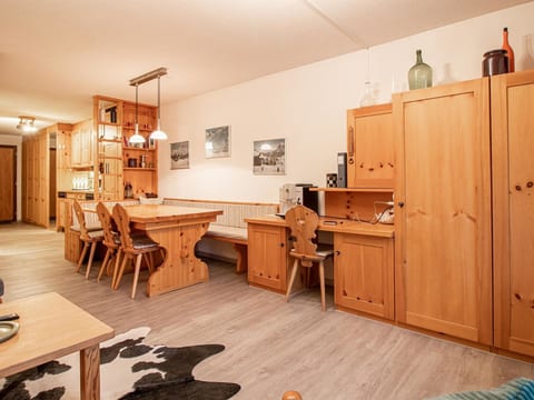 Rothornblick 41 by Arosa Holiday Appartement/Fewo, Dusche oder Bad, WC, 6-Bettwo