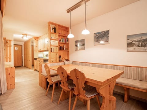 Rothornblick 41 by Arosa Holiday Appartement/Fewo, Dusche oder Bad, WC, 6-Bettwo