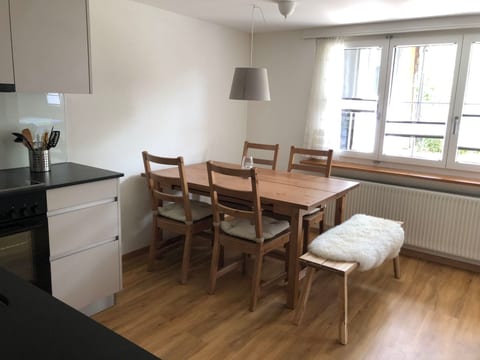 Sunnegruess UG Appartement/Fewo, Dusche, WC 1.5 Zimmerwohnung