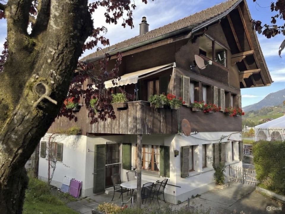 Bärgblick Appartement/Fewo, Bad, WC, 2 Schlafräume 3 Zimmerwohnung - Frutigen