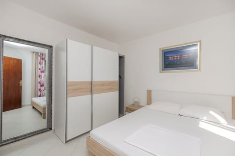 Apartment Lovre - Unit 378612-13