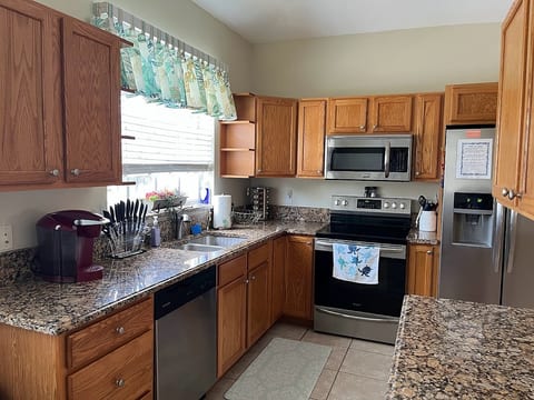 3 Bedroom Townhome 9306
