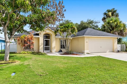 Carlton Coastal Cottage