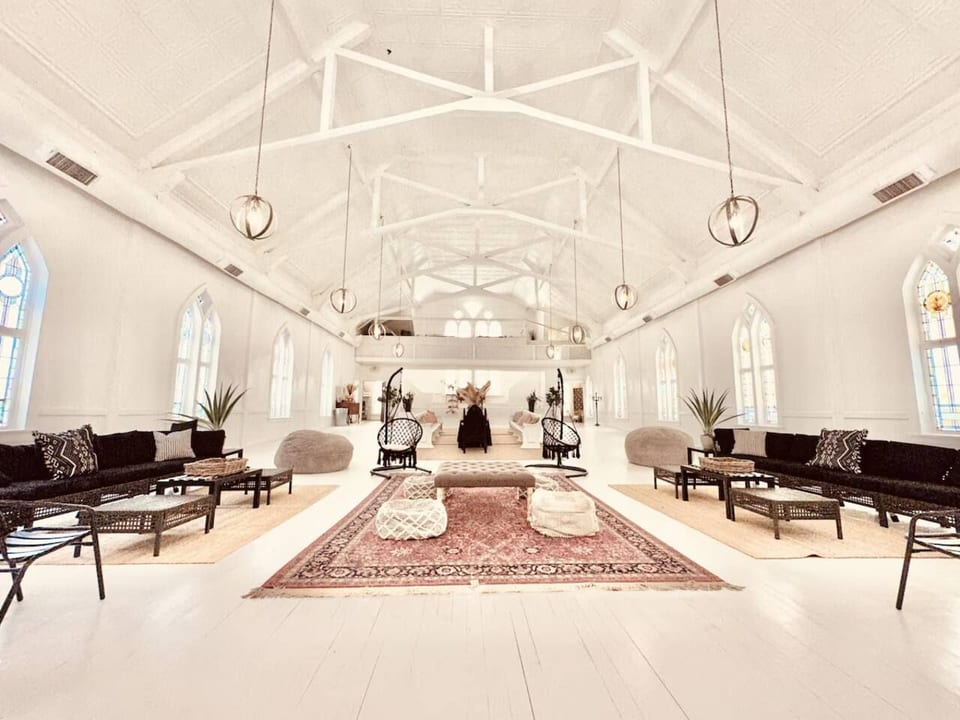 White Bohemian, Games, Hot Tub Events sleeps 34 - Atlanta