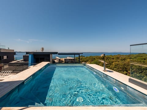 Pool Indoor