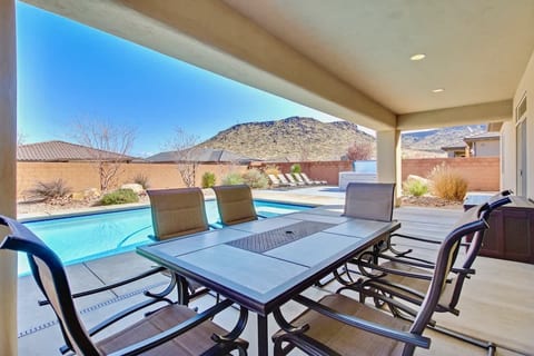 Elegant Oasis Home in Hurricane with Private Pool
