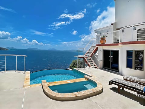 Villa Vista Oceanfront 5BR - Infinity Pool - Views