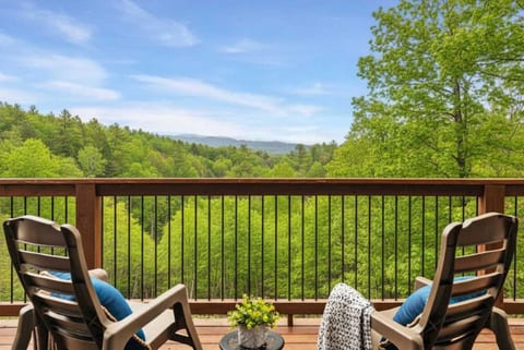 Blackberry Cabin • Hot Tub • Game Room • Smokies