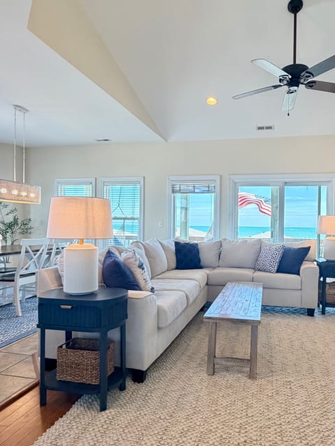 Steps to Beach • Ocean Views • 3 King Bedrooms