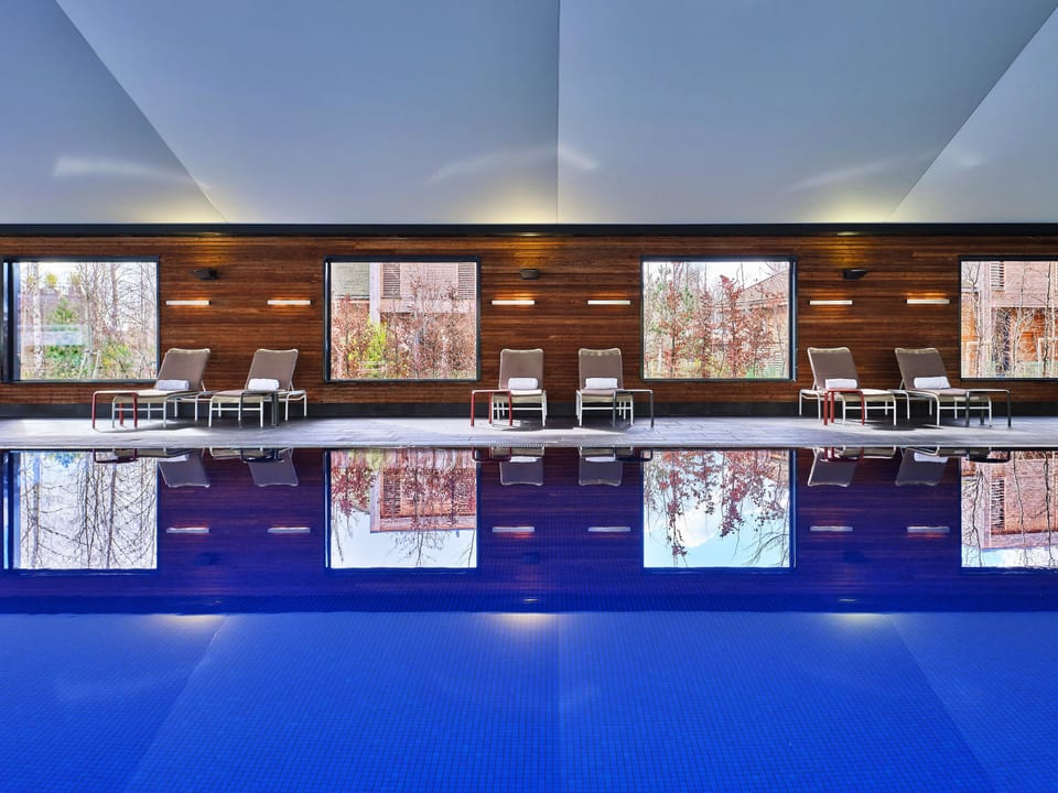 Pool Indoor