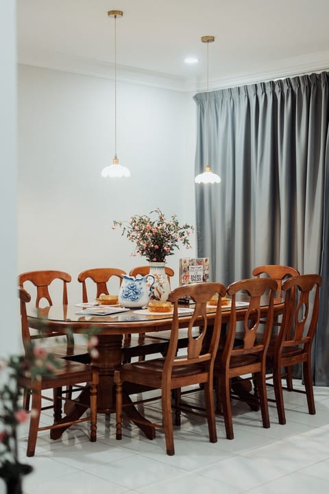 Destiny Guesthouse Kuching ~4pm checkout