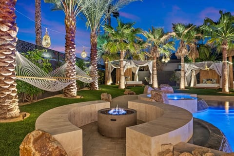 BOHO Villa | Htd Pool, Spa, Pickle Ball Ct, Cabana