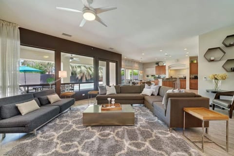So Cali Estate | Best Summer Deal |Pool & Spa