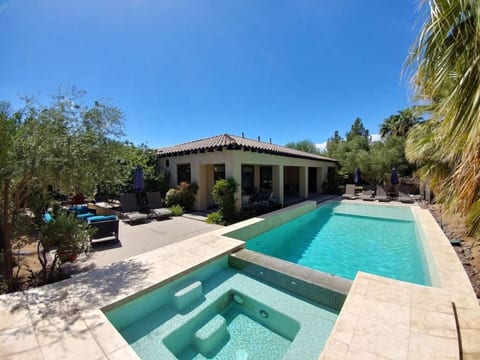 So Cali Estate | Best Summer Deal |Pool & Spa
