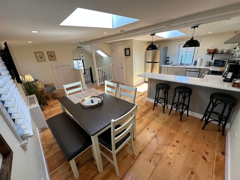 Unit 2 Full Kitchen & Dining