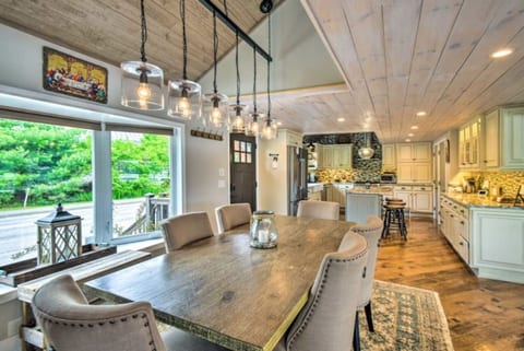 Unmatched Lakefront Home!