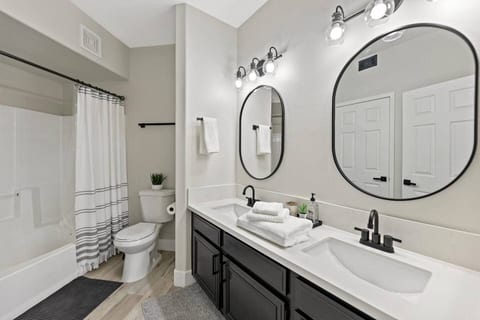 Urban Living at The Vistana  1 bed 1 bath condo