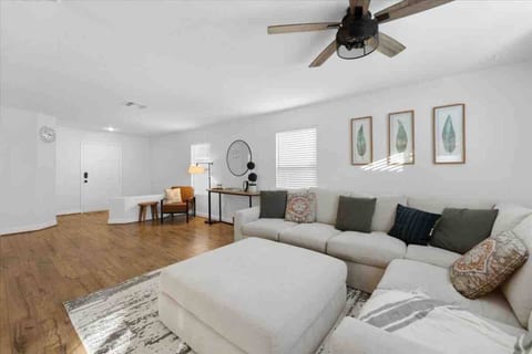 Majestic Pine 4bd/3 bath • Wifi • Pool•BBQ grill