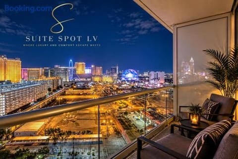 Blu Cashmere • MGM 23rd FLR balcony Strip View