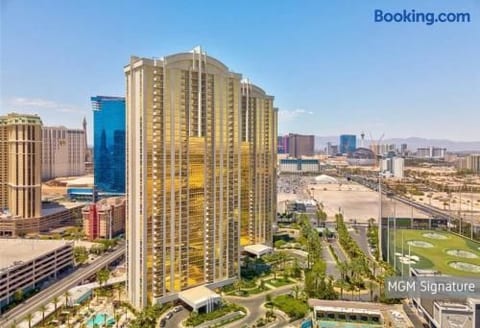 The Rosé @ MGM Signature Tower 3