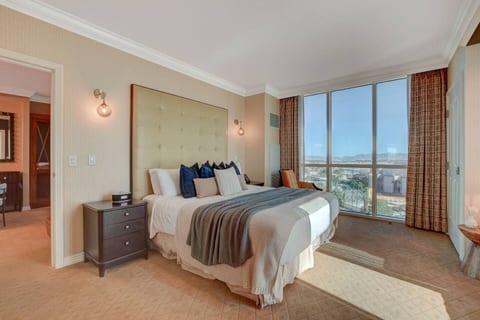 The Signature Escape at MGM Signature Tower 2 5 MIN WALK FROM F1 GRANDSTAND