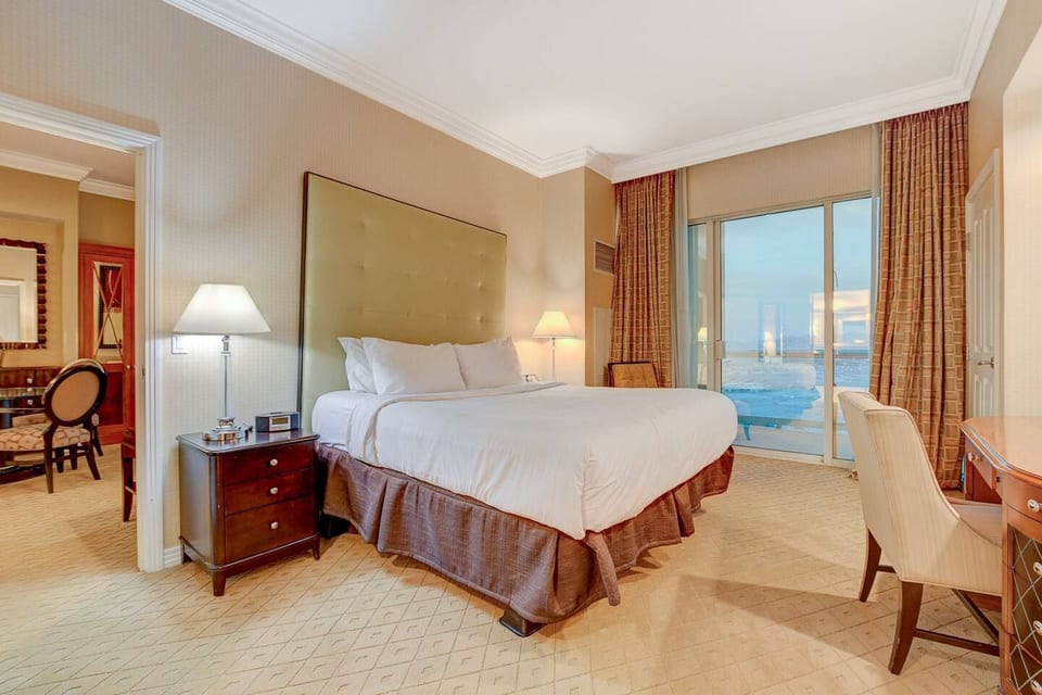 Lumiere Suite at MGM Signature Tower 1 w/ Balcony - Las Vegas