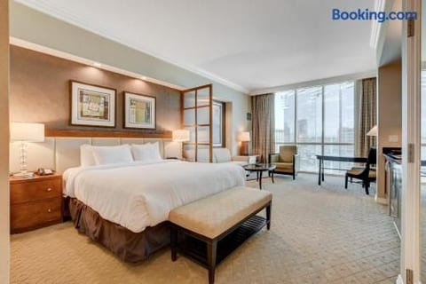 The Aura Suite at Signature Tower 3