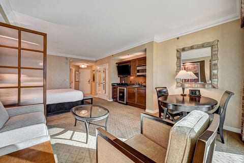 The Aura Suite at Signature Tower 3